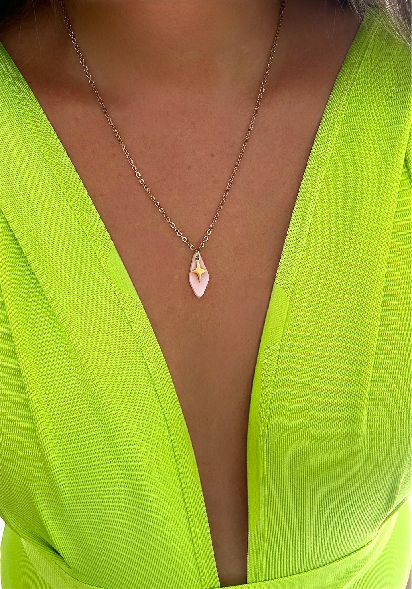COSMIC SHELL | COLLIER MOANA